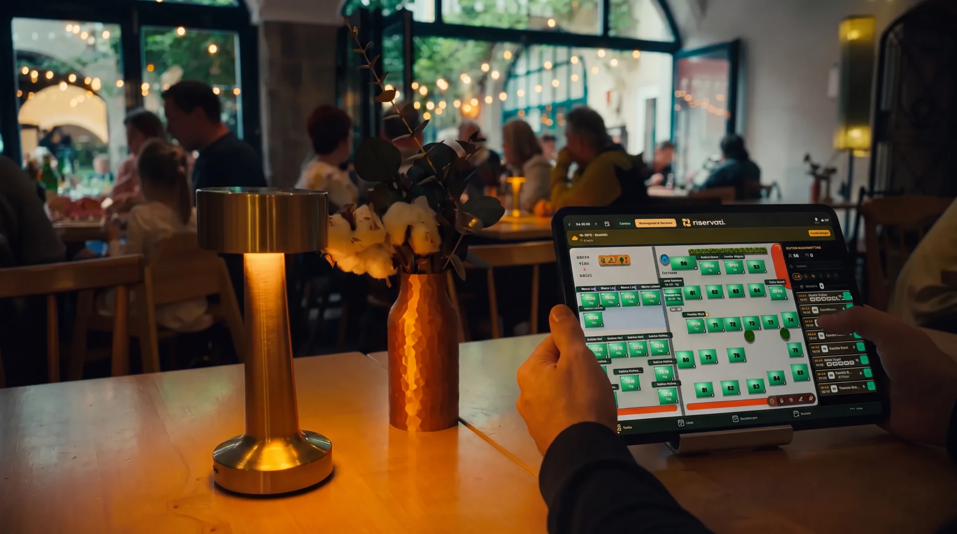 Riservati Saalplan auf dem Tablet im laufenden Service